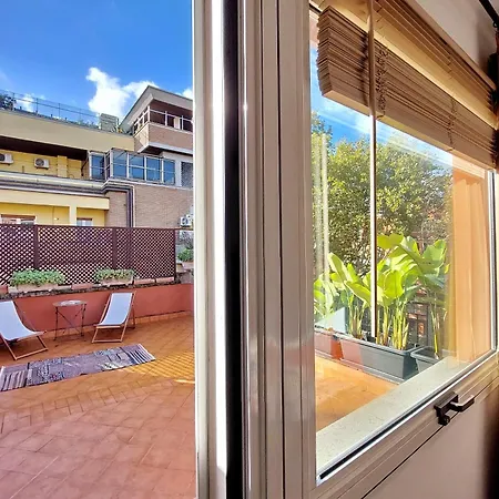 Prati Charming Attic Апартаменты *